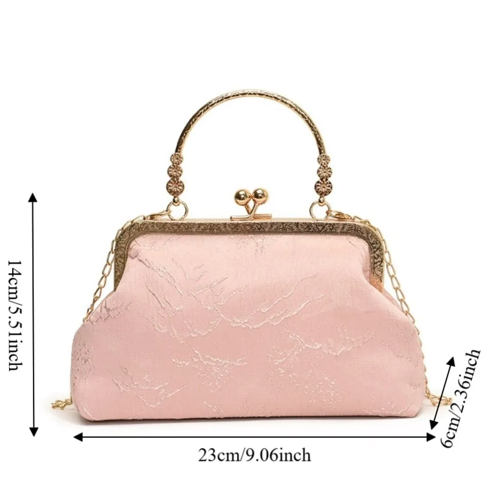 Bolso de mano cierre broche bordado seda con forma concha - imagen 4