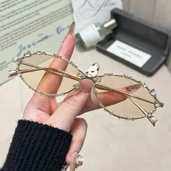 Gafas de sol retro ovaladas plateadas estilo punk UV400 con diamantes