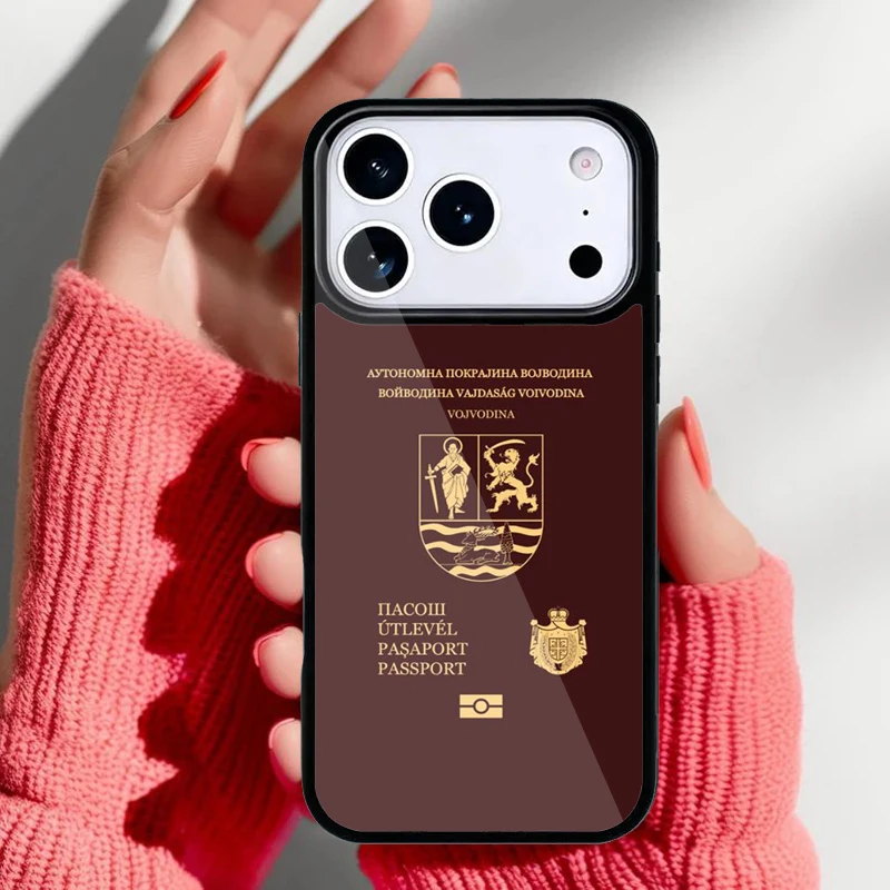 Funda Krajews vista trasera mostrando el diseño de Serbia