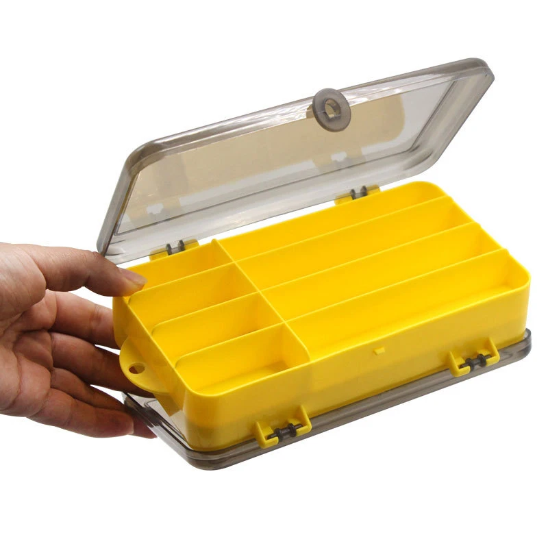 Vista frontal de la caja de pesca abierta mostrando los compartimentos
