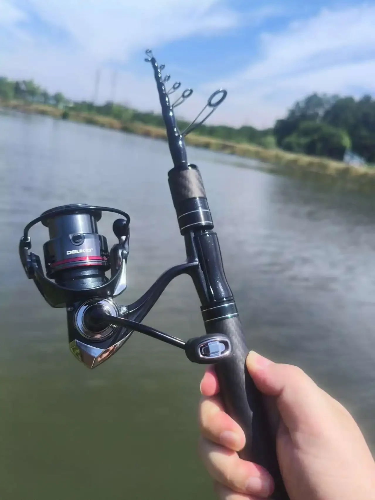 DEUKIO Combo caña y carrete ultraligero de carbono para pescar - imagen 4