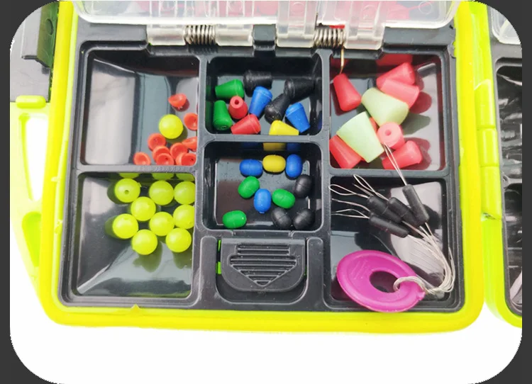 Conjunto de accesorios para pesca en el mar