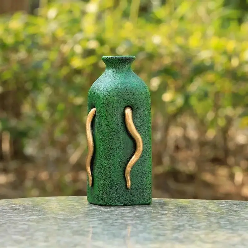 Maceta decorativa de resina estilo europeo