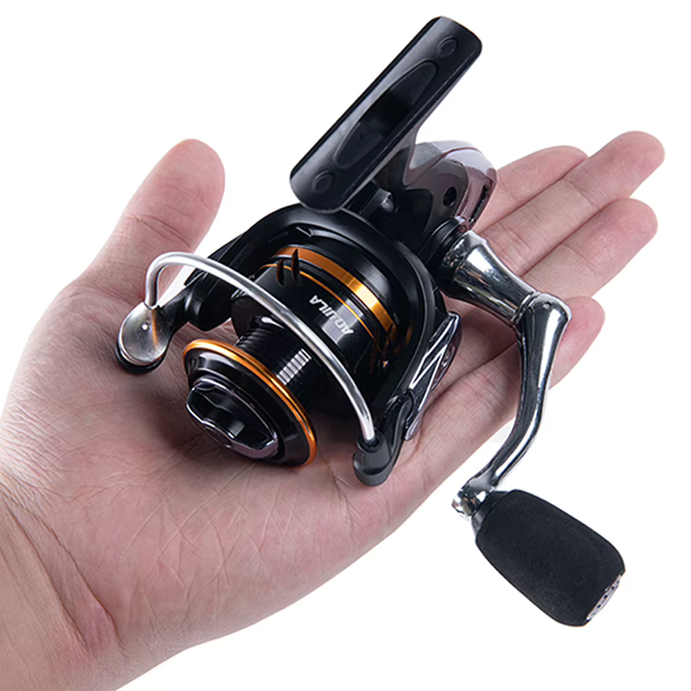 Carrete de pesca Goture 2000/3000 ultraligero con 5+1 rodamientos