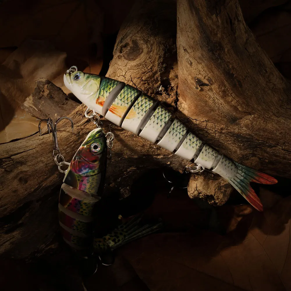 Cebo artificial duro con anzuelos triples