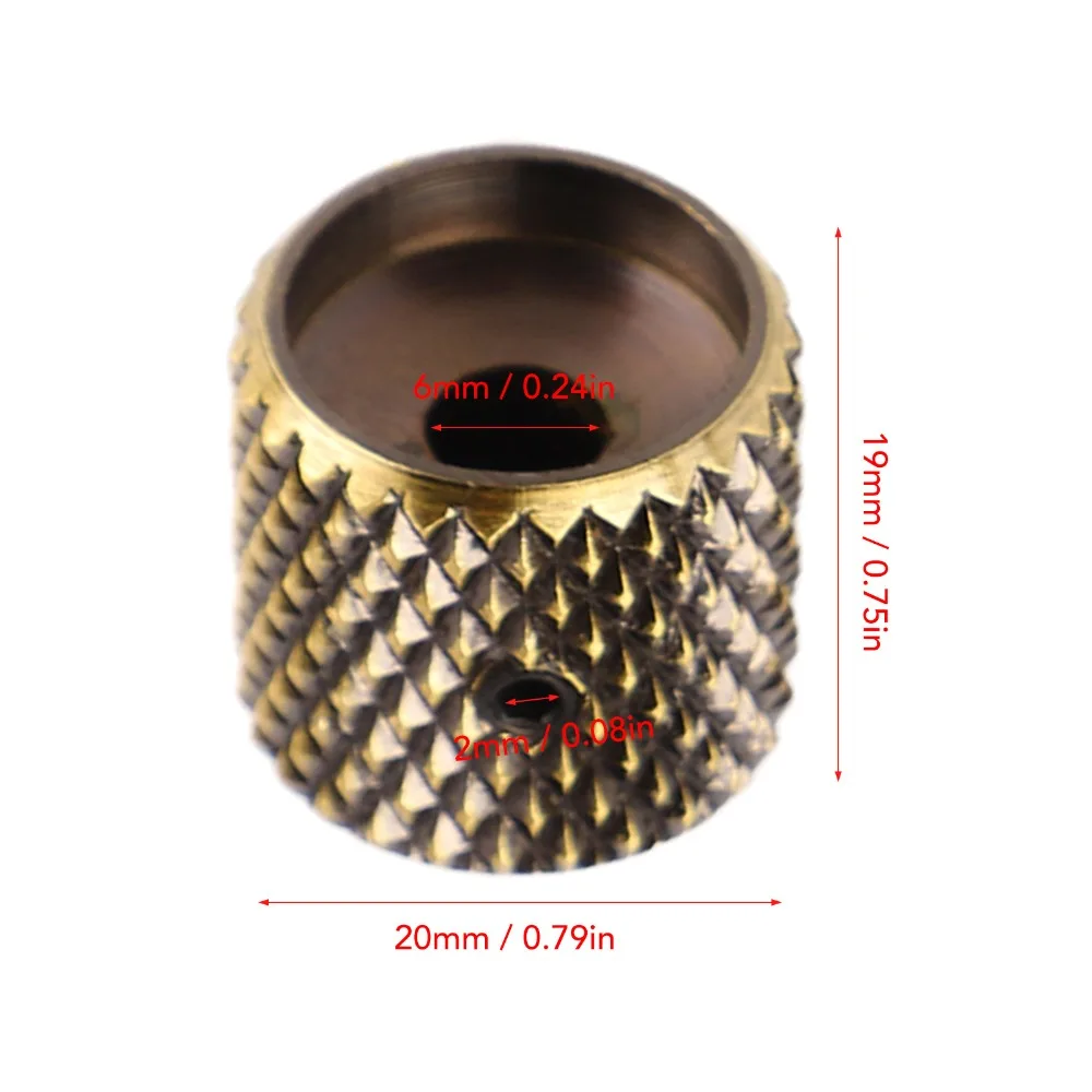 Knobs de metal color bronce con detalle lateral