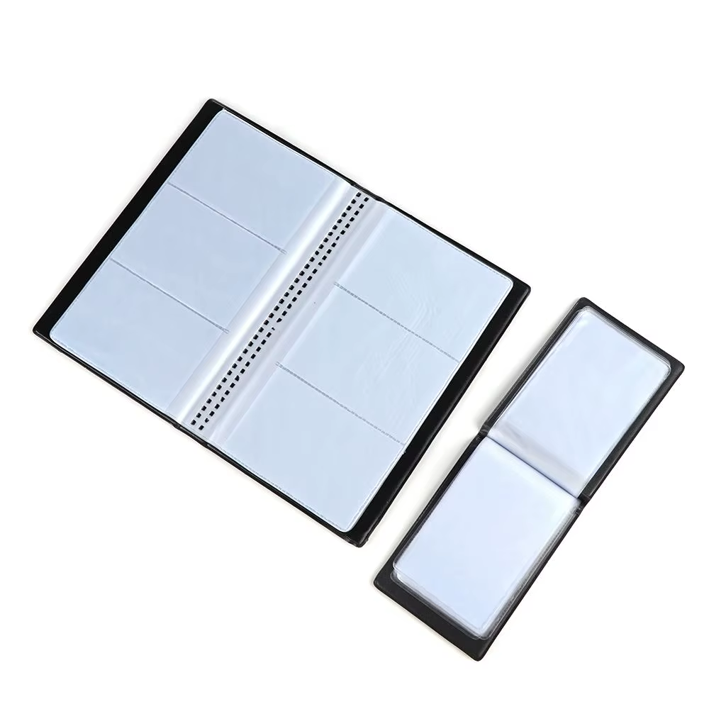 Detalle del estuche para guardar tarjetas