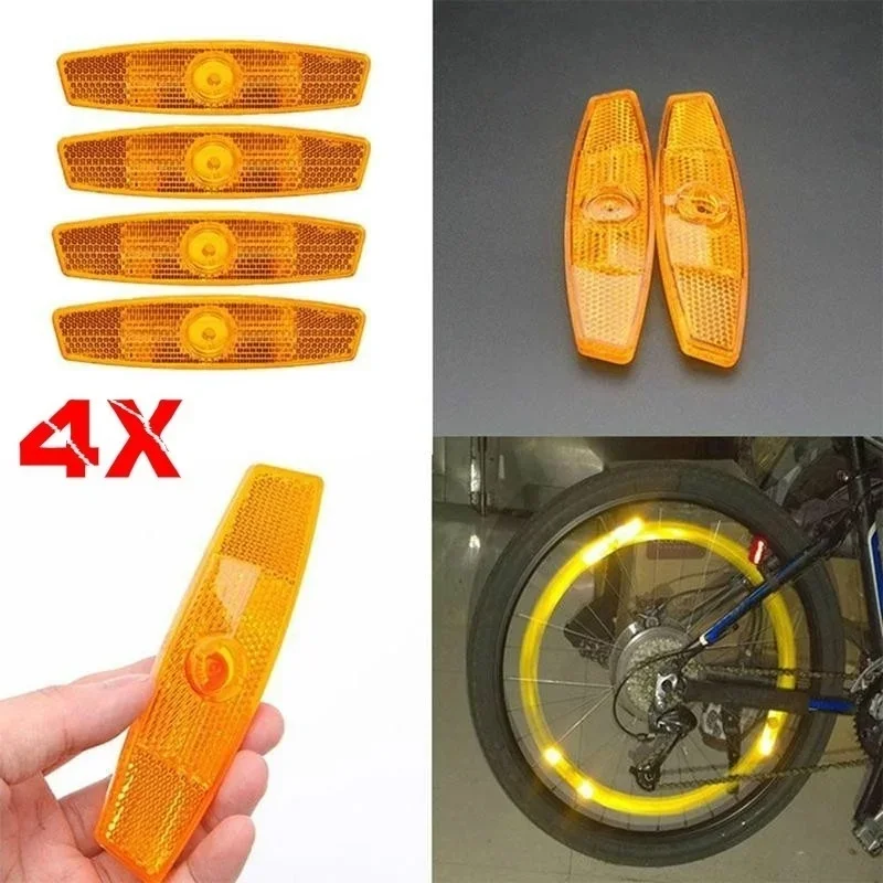 Reflectores para radios de bicicleta instalados en una rueda