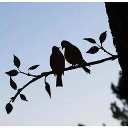 Decoración de arte metálico de pájaros en rama para jardín y patio
