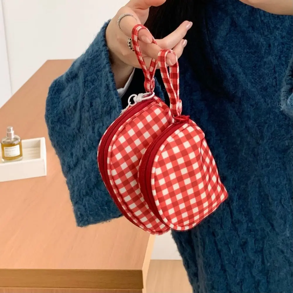 Bolsa de maquillaje roja con rejilla portátil para viaje multielemento - imagen 2