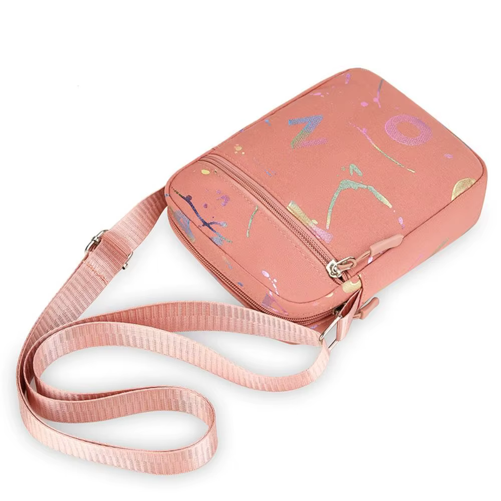 Bolso bandolera usado como bolso cruzado