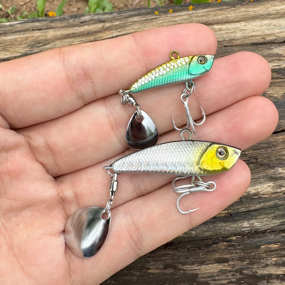 Señuelo giratorio metálico GOBAIT VIB con ojos 3D, jig largo - imagen 2