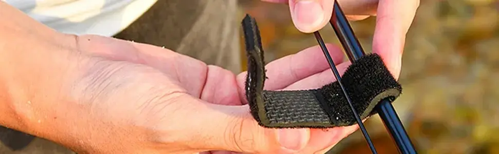 Detalle de la correa y los tirantes ajustables