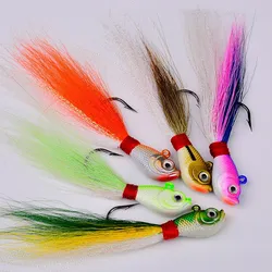 Señuelo jigging con plumas de ciervo, barba y ojos 3D