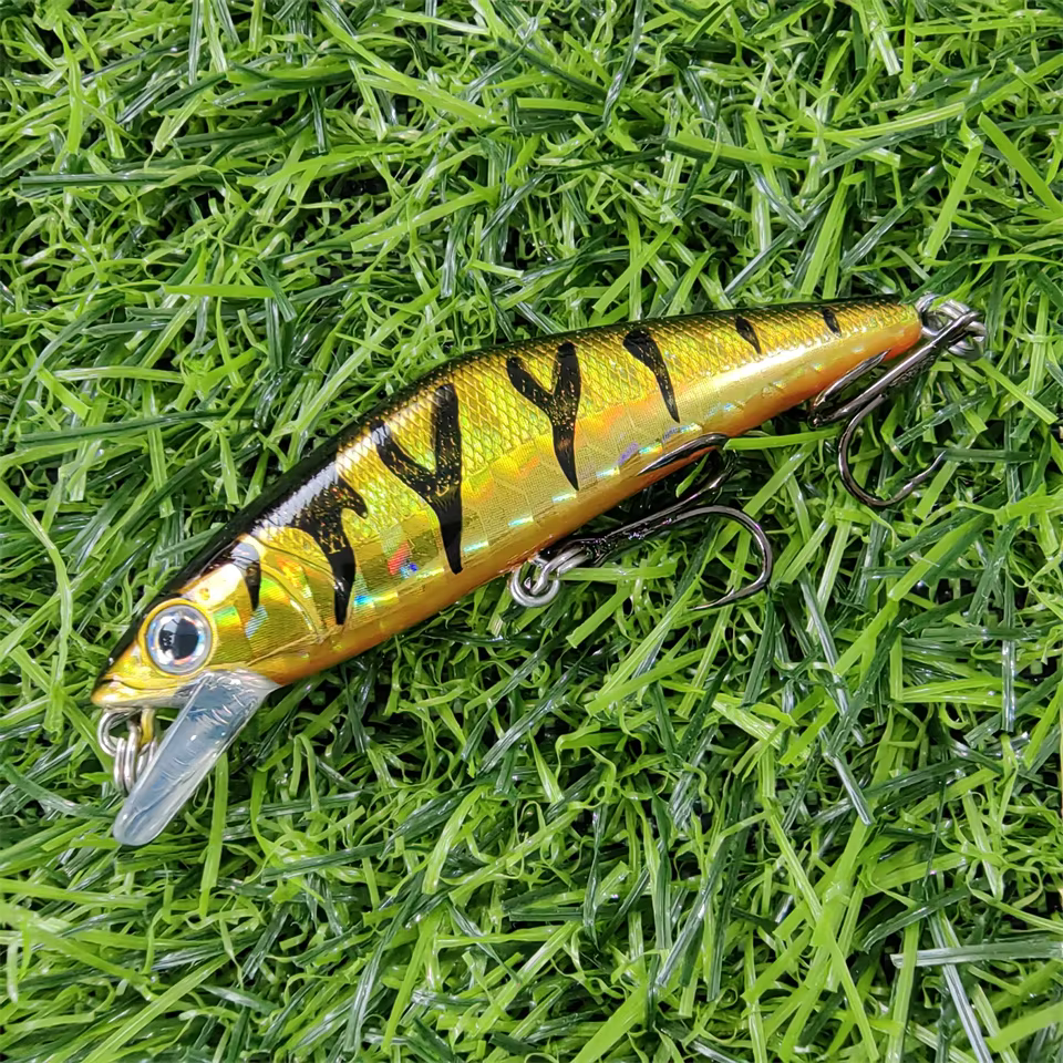 Señuelo duro minnow japonés 60mm 6g con anzuelo triple - imagen 3