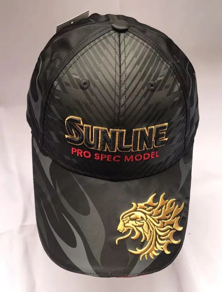 Vista frontal de la gorra ajustable