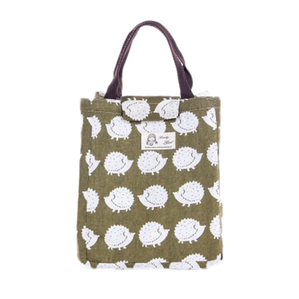 Bolsa de picnic abierta con espacio para tuppers y botella