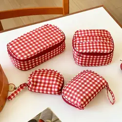 Bolsa de maquillaje roja con rejilla portátil para viaje multielemento