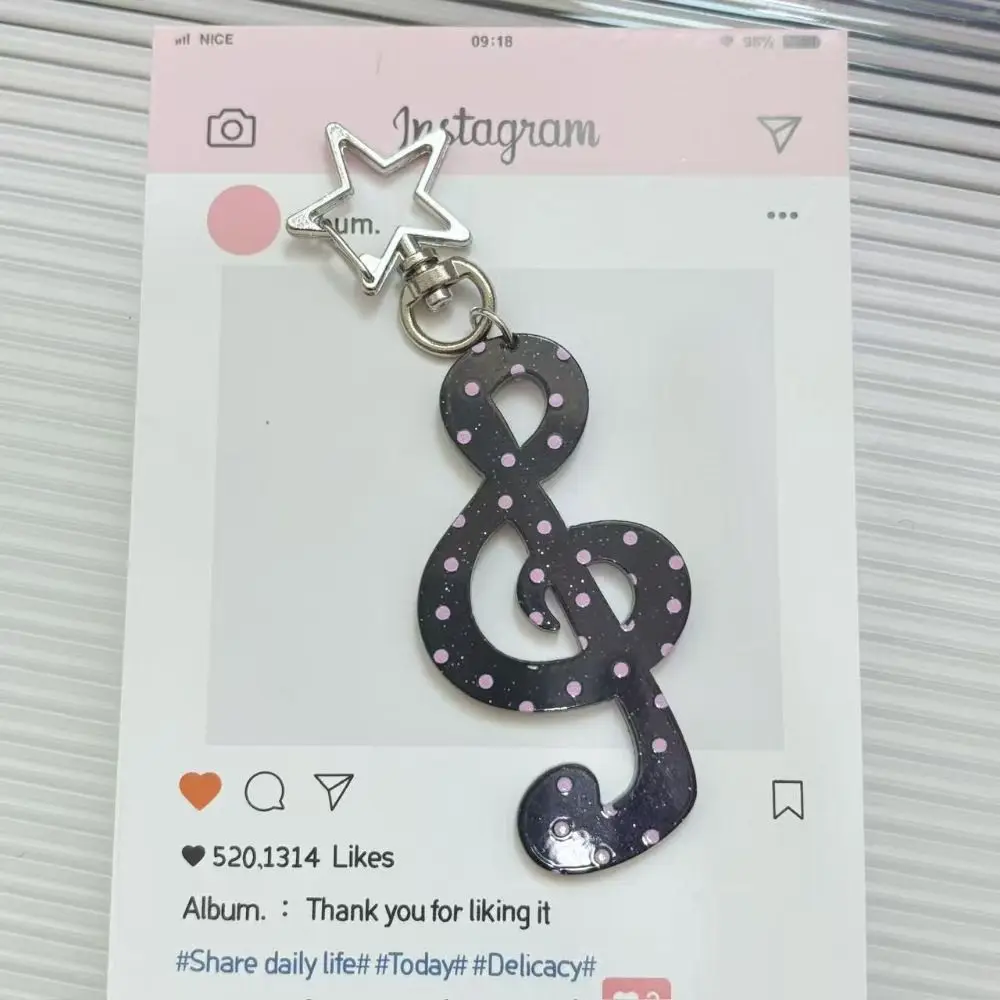 Enfoque del accesorio para llaves o móvil