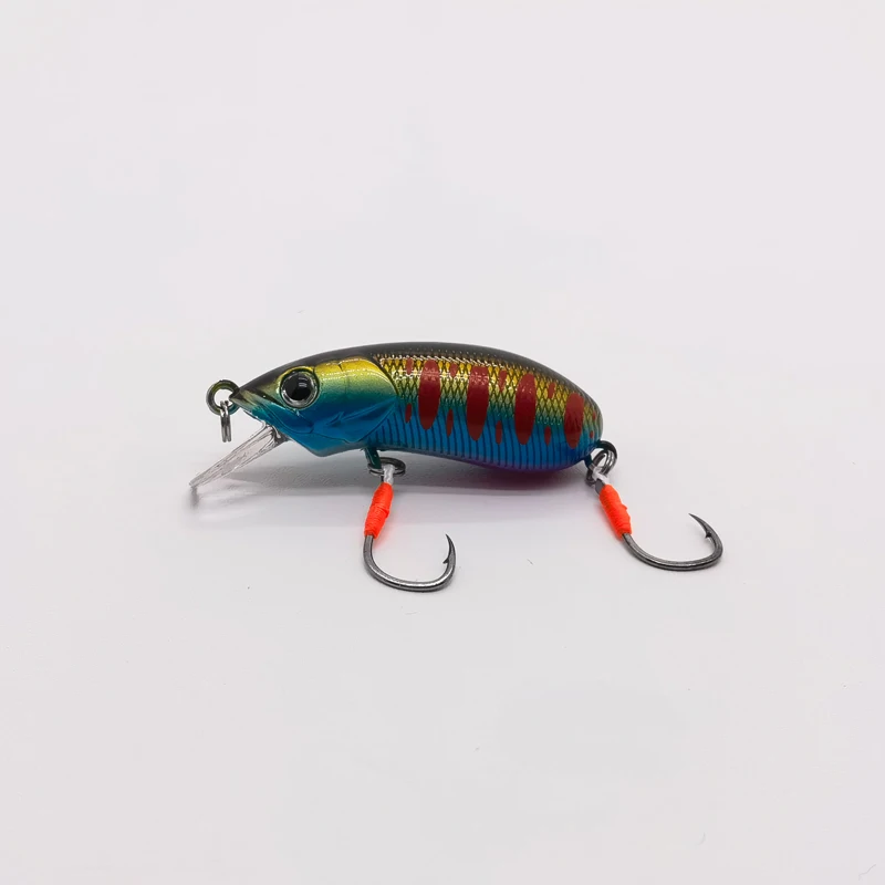 Señuelo guardado en caja de pesca