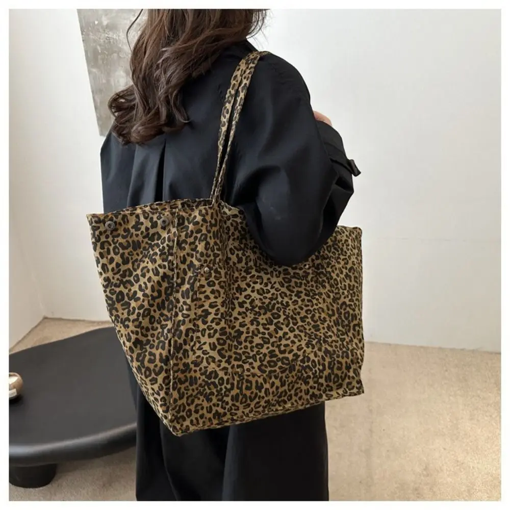 Bolso tote de leopardo en canvas grande con bandolera