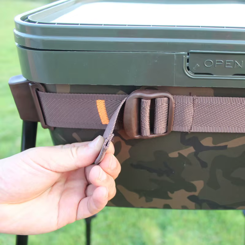 Conector Quick Change Giratorio para Method Feeder destinado a Carpa