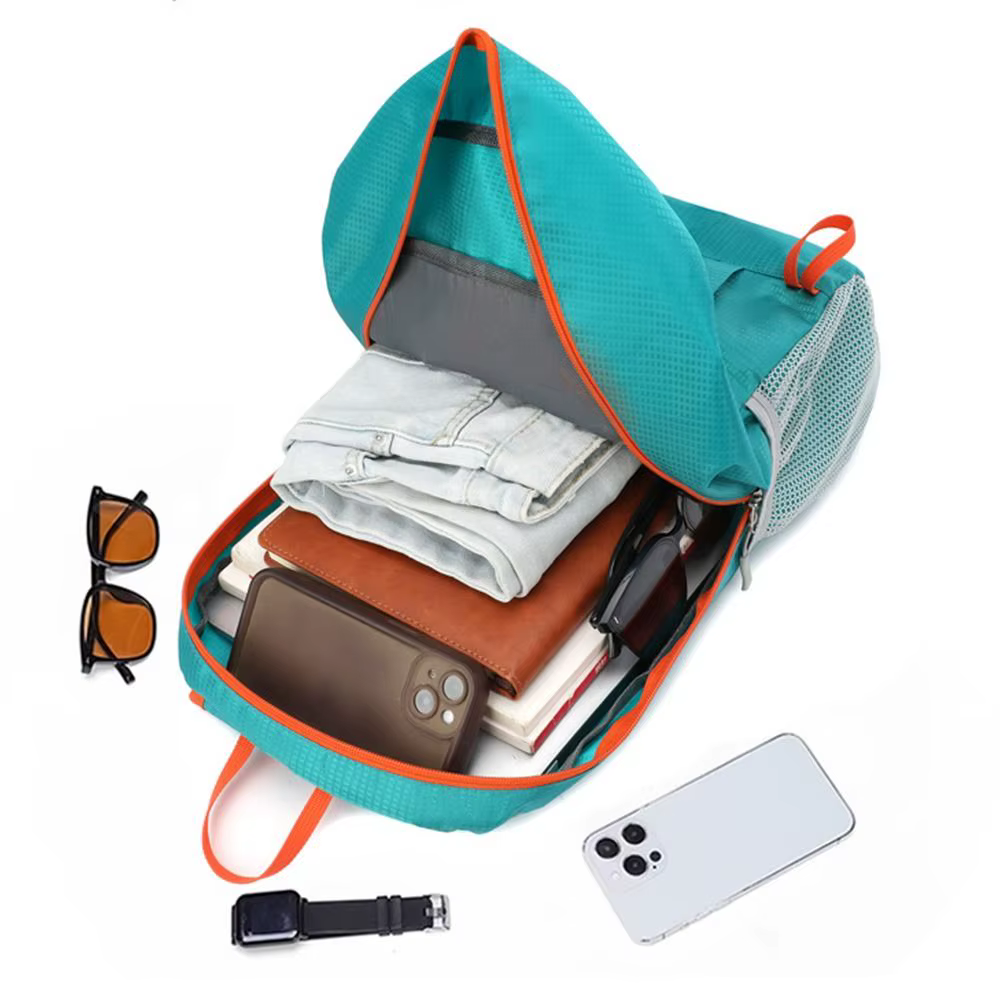 Mochila impermeable ultraligera 25L nylon plegable - imagen 3