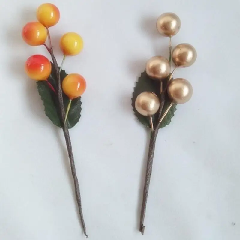 Ramas enrolladas a mano con detalle de hojas