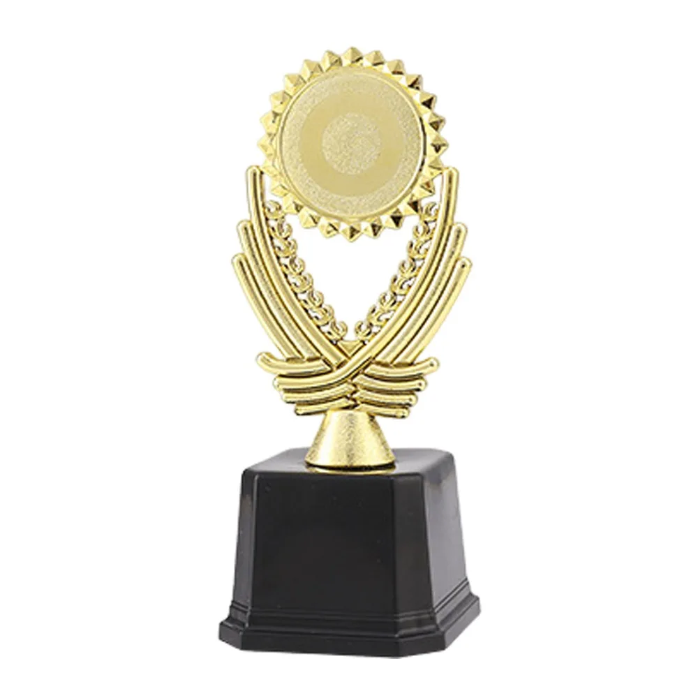 Trofeo de pesca dorado con corona grande de premio - imagen 5