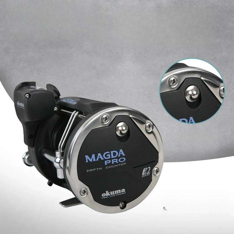 Carrete Okuma 20D con contador digital de línea y lanzamiento largo
