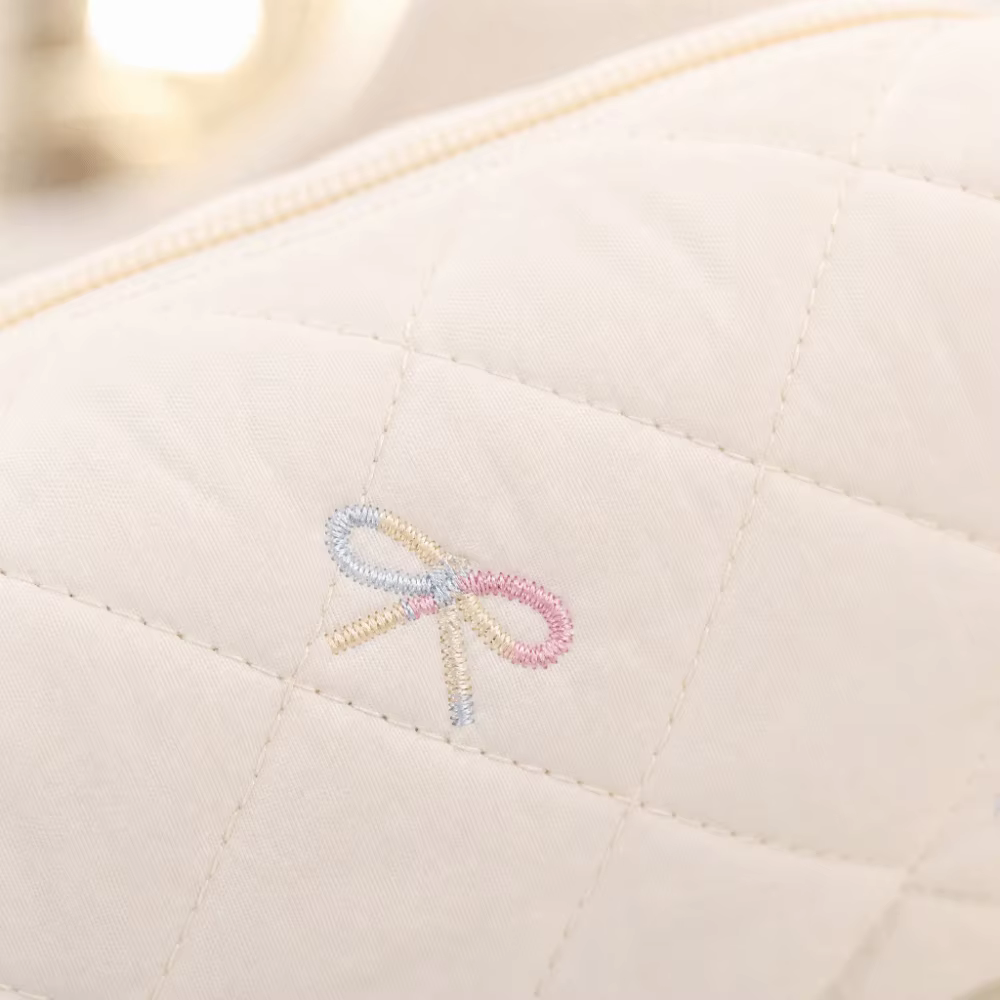 Bolsa de Maquillaje Acolchada INS con Bordado de Lazo – Gran Capacidad - imagen 2