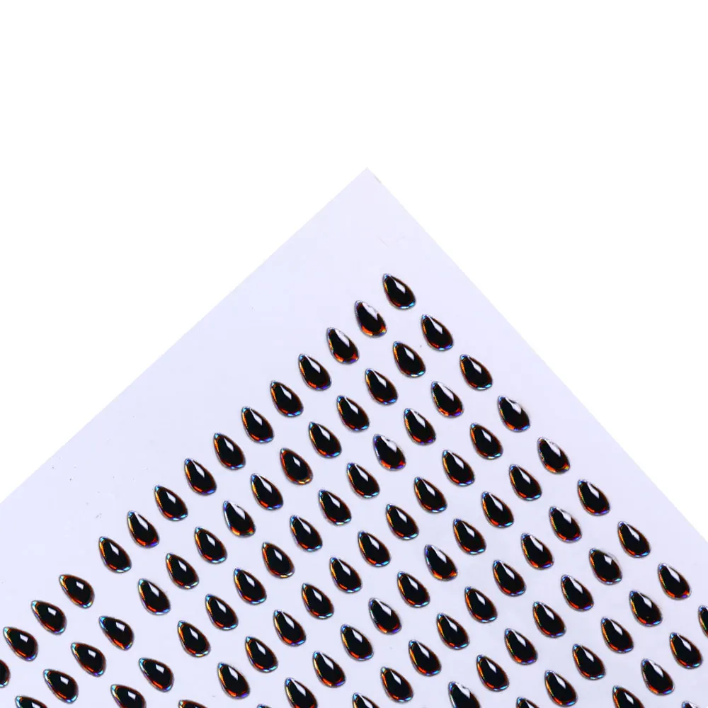 Ejemplo de señuelo con ojos instalados