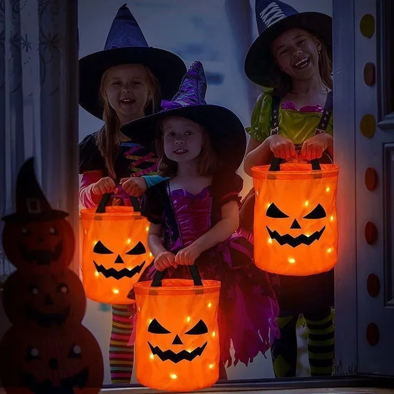 Cesta de dulces plegable con luz LED calabaza Halloween - imagen 3