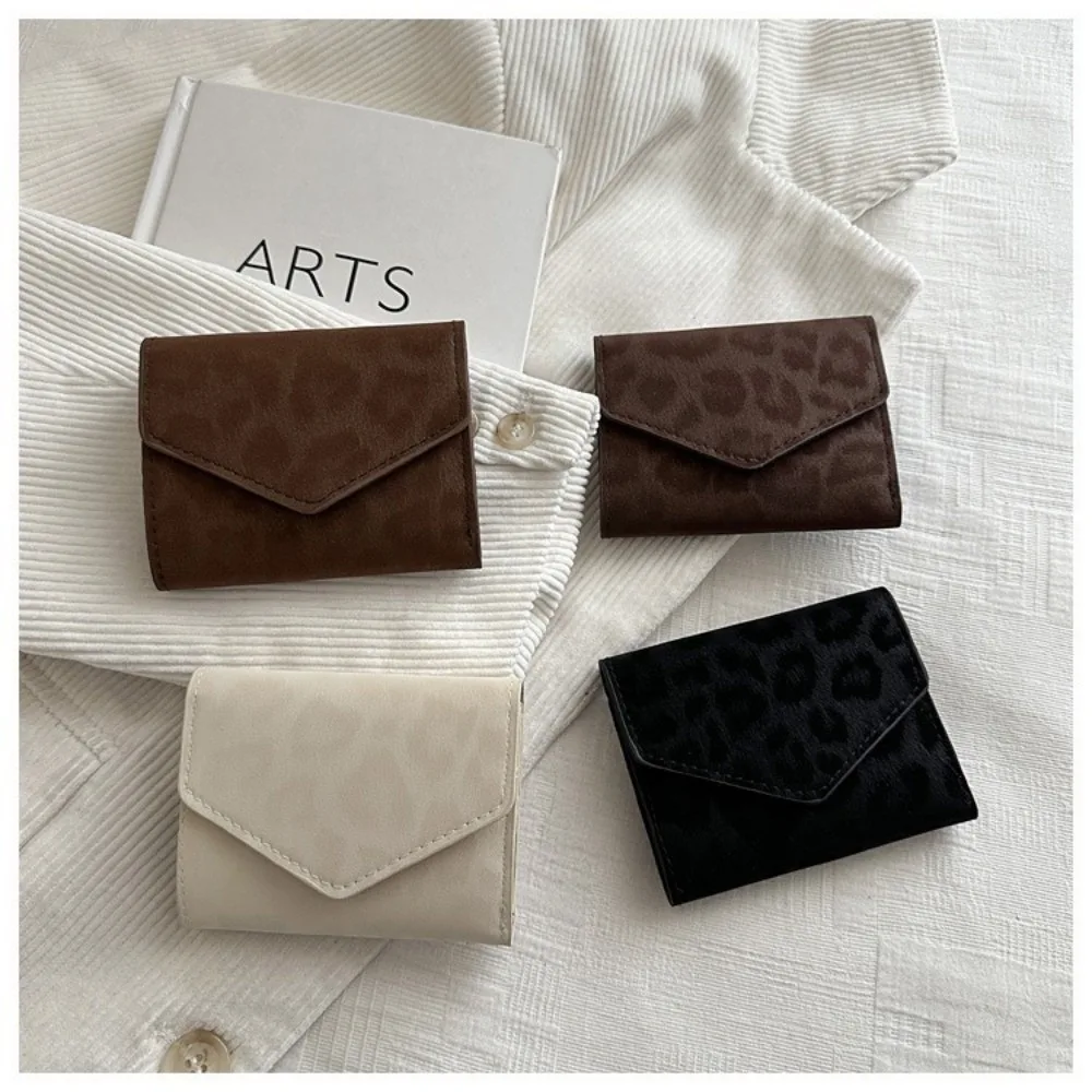 Monedero retro Tri-Fold leopardo con tarjetero compacto - imagen 2