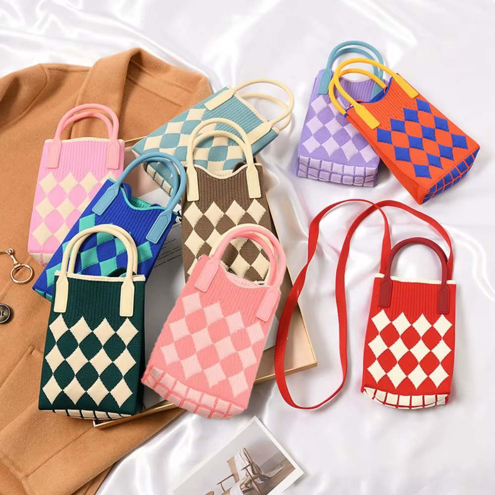 Bolso tote de punto para mujer con cadena y asa bandolera - imagen 4