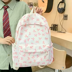 Mochila de nailon para mujer con estampado de lazo y correas ajustables