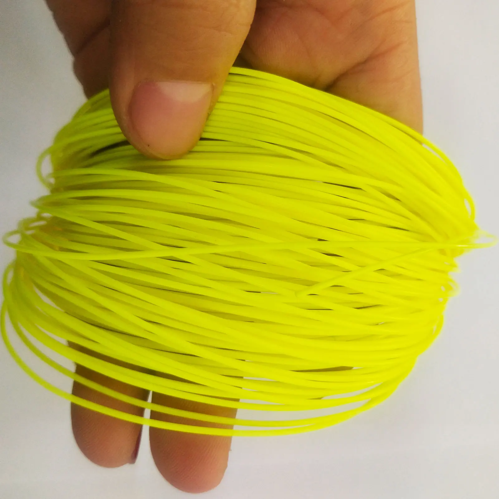 Colores disponibles: amarillo