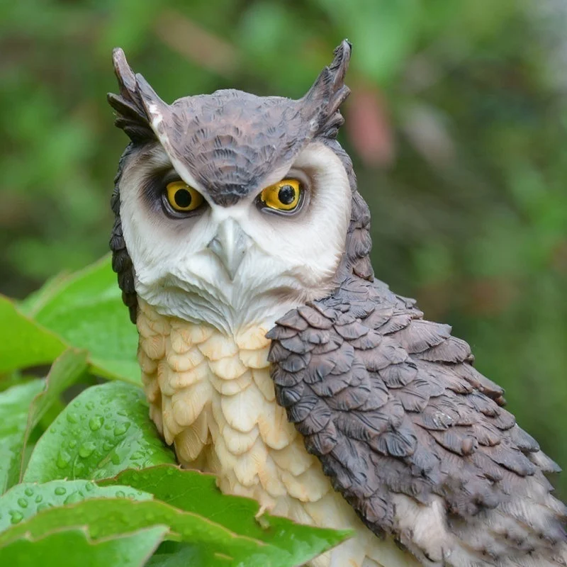 Búho anti-pájaros de resina realista – Decoración para jardín y hogar - imagen 4