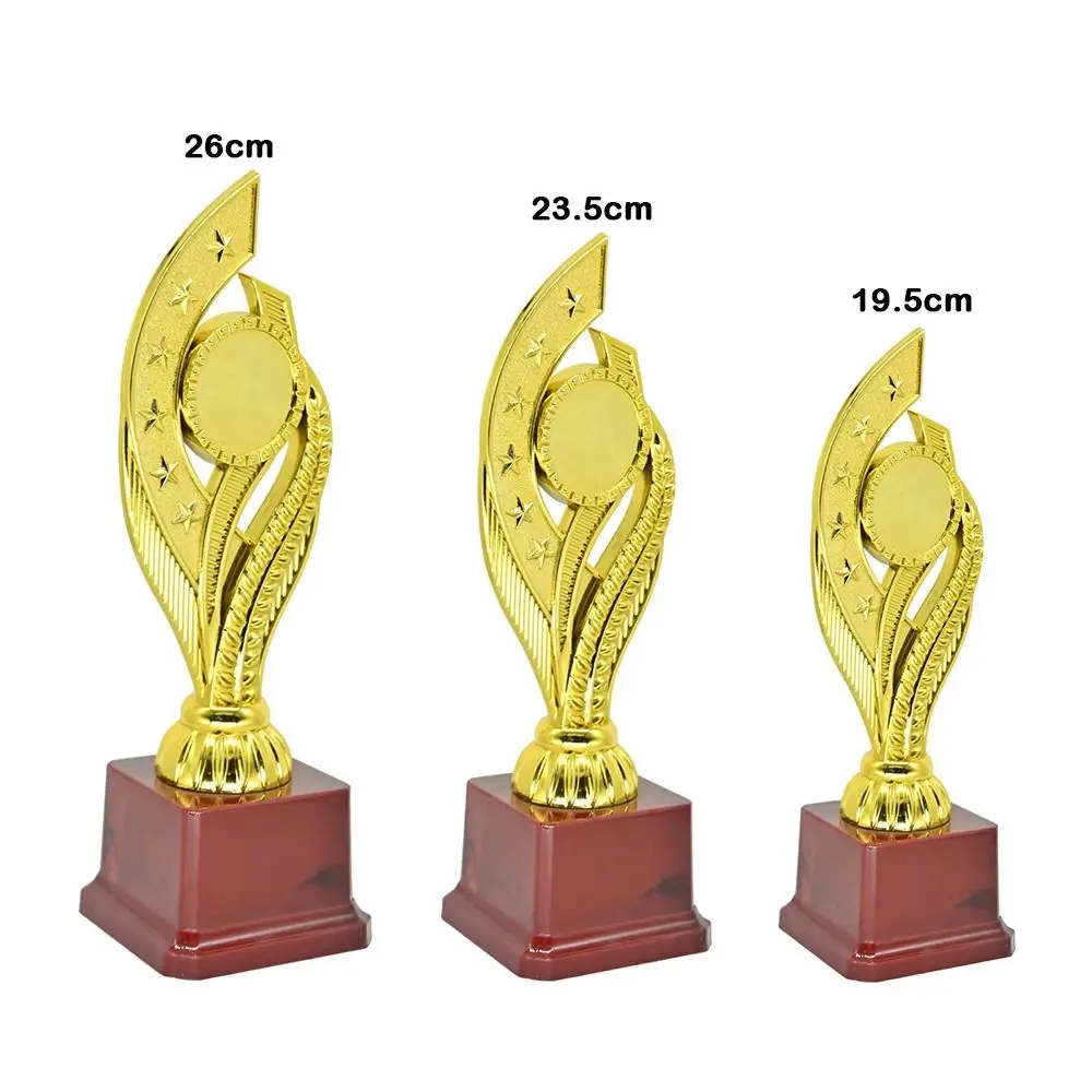 Trofeo dorado con estilo de ganador