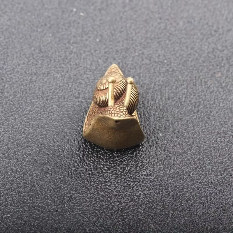Prensapapeles de Latón Antiguo – Caracol y Vaca en Cobre Macizo - imagen 3