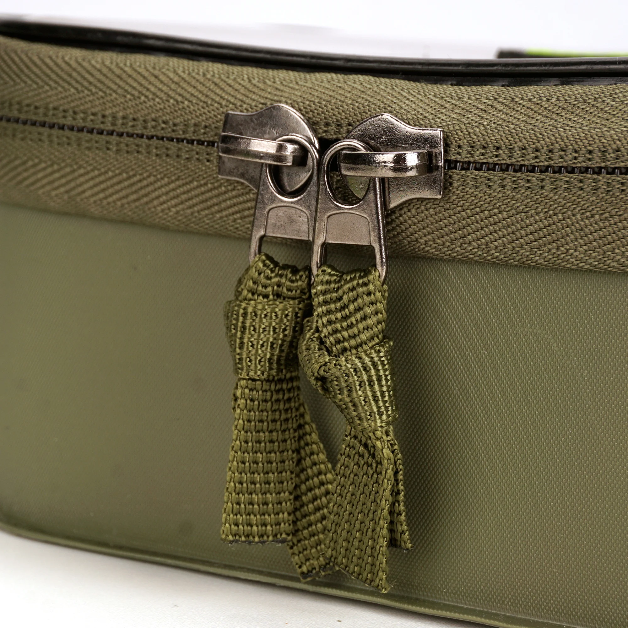 Hirisi W132 Bolsa de Pesca Impermeable EVA Organizador Aparejos - imagen 3