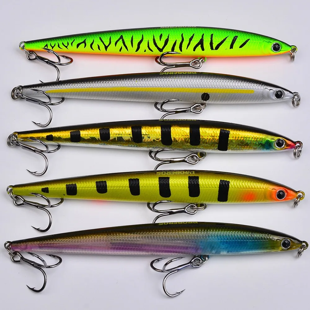 Crankbait duro de pececillo hundible para lubina con anzuelo triple - imagen 4