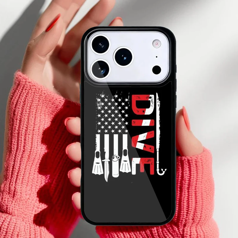 Funda con diseño de buceo mostrando ilustración submarina