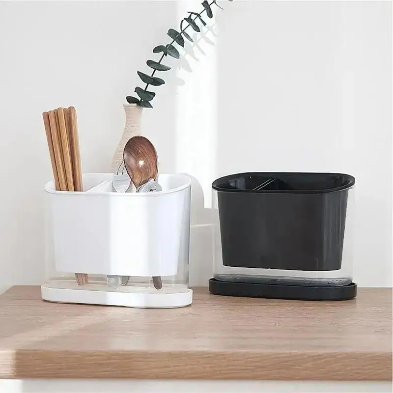 Estante minimalista para utensilios de cocina
