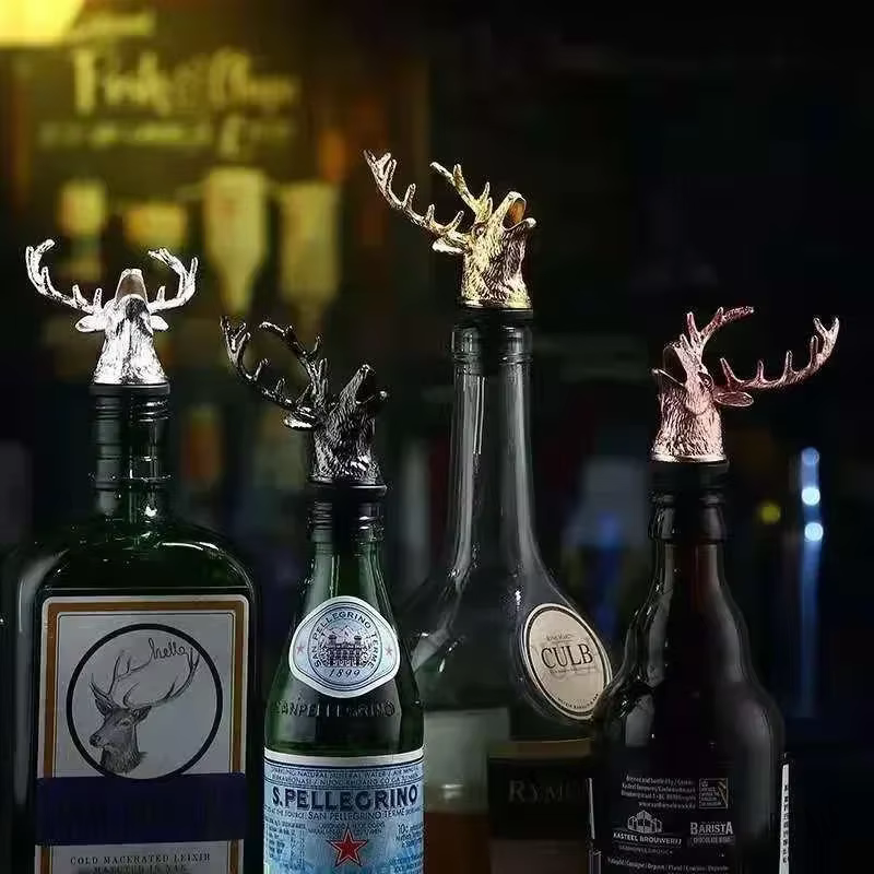 Tapón Dispensador de Vino y Aceite en Aleación de Zinc con Cabeza de Ciervo