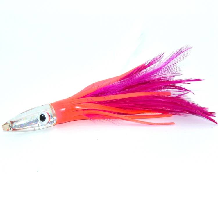 Detalle de falda de silicona y plumas del SP02