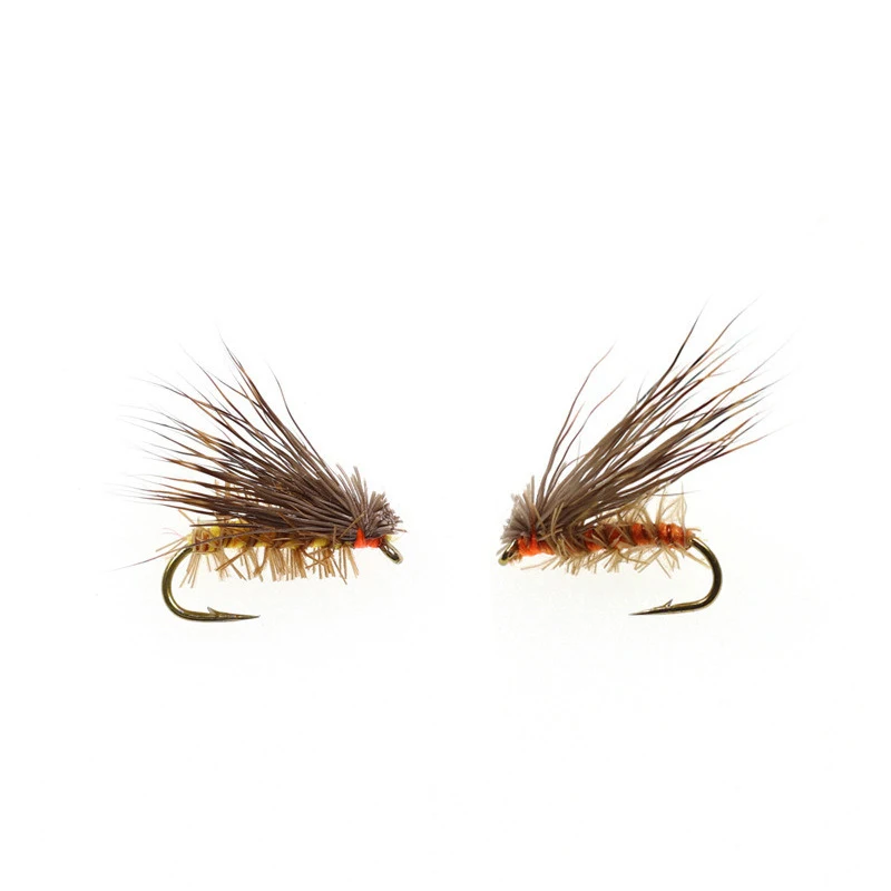 Moscas de pesca con detalle de pelo de ciervo