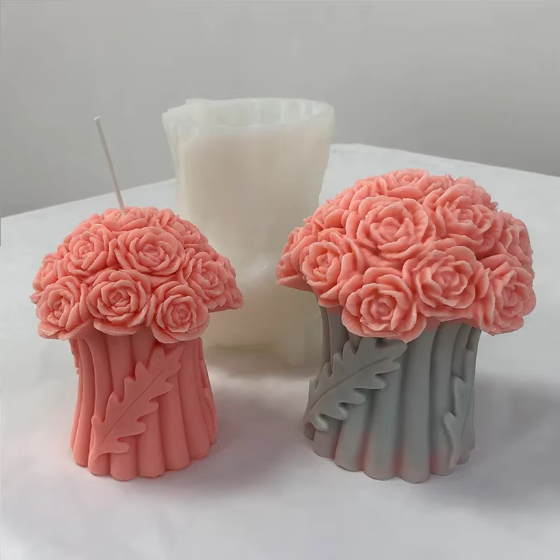Detalle del molde de silicona con forma de rosas