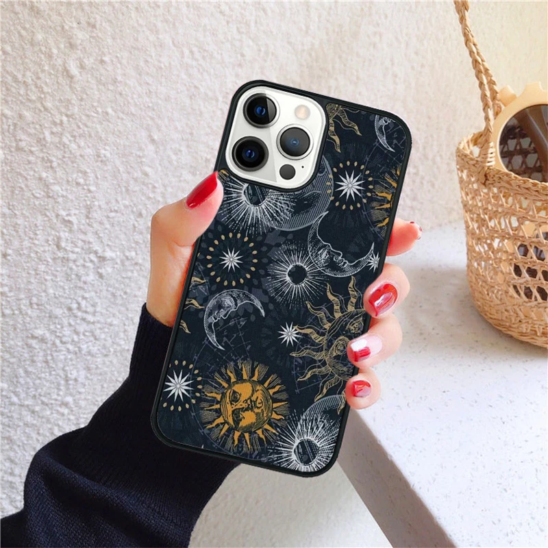 Funda de iPhone con diseño de noche estrellada y constelaciones