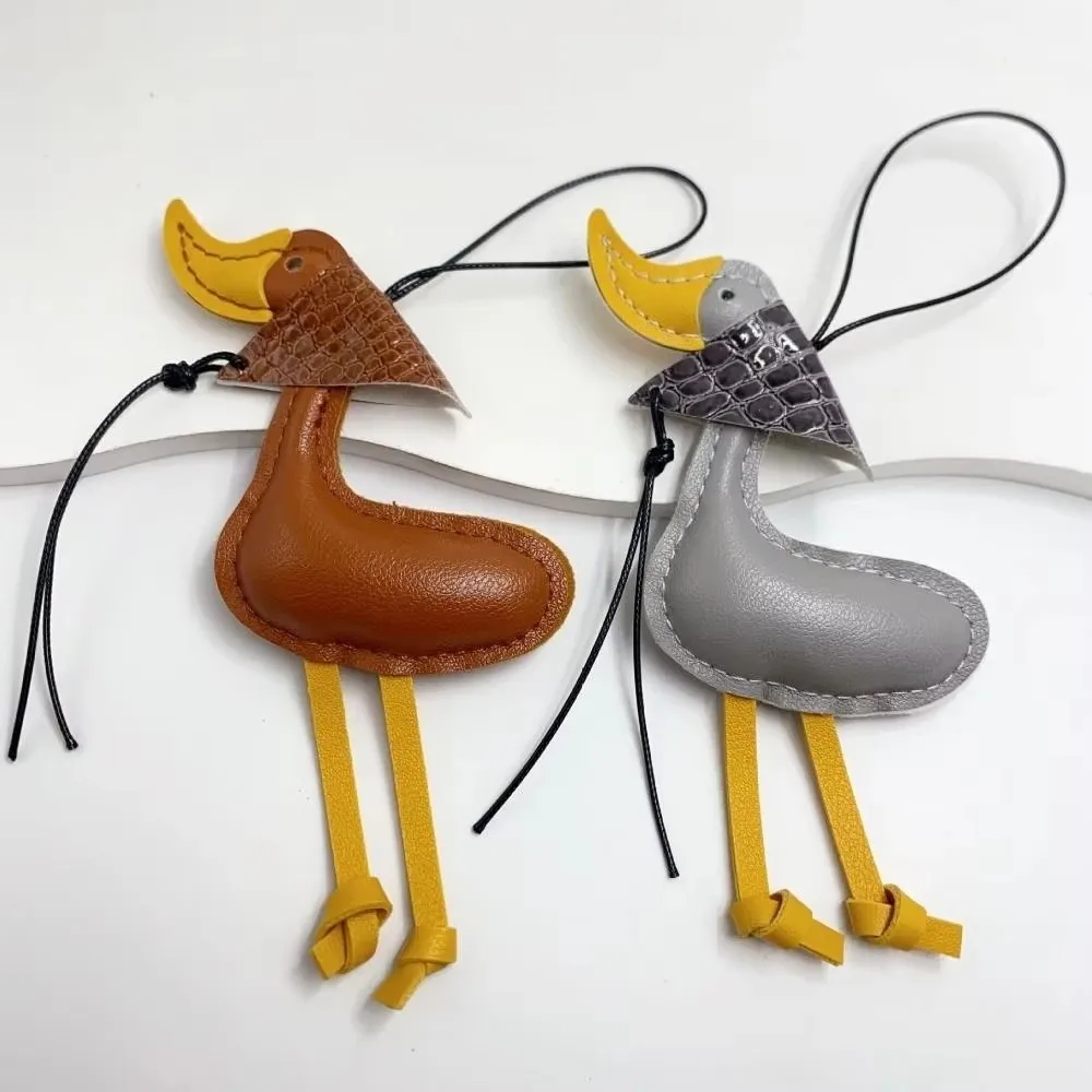 Llavero de PU con pato de dibujos animados y colgante creativo
